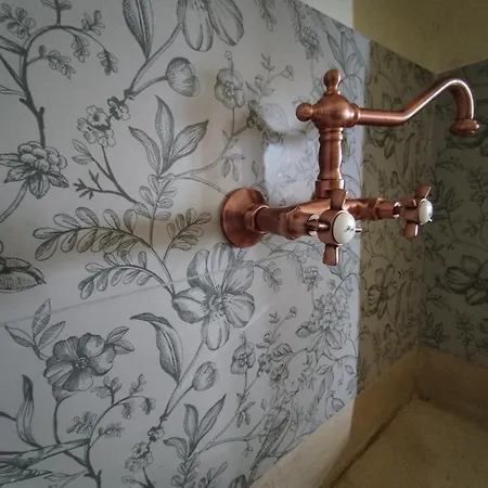 Antica Roccia A Con Idromassaggio