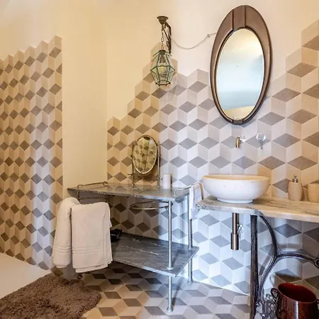 Antica Roccia A Con Idromassaggio *