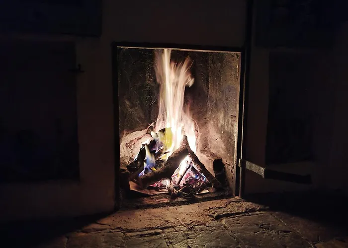 Antica Roccia A Con Idromassaggio Casa vacanze Calascio