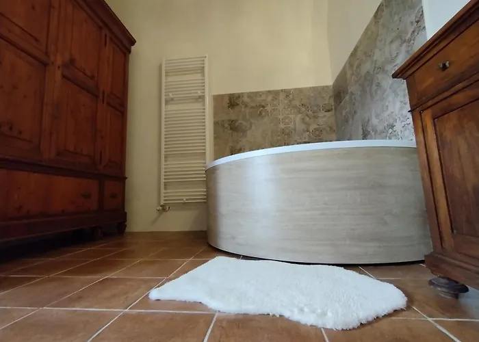 Antica Roccia A Con Idromassaggio Hébergement de vacances